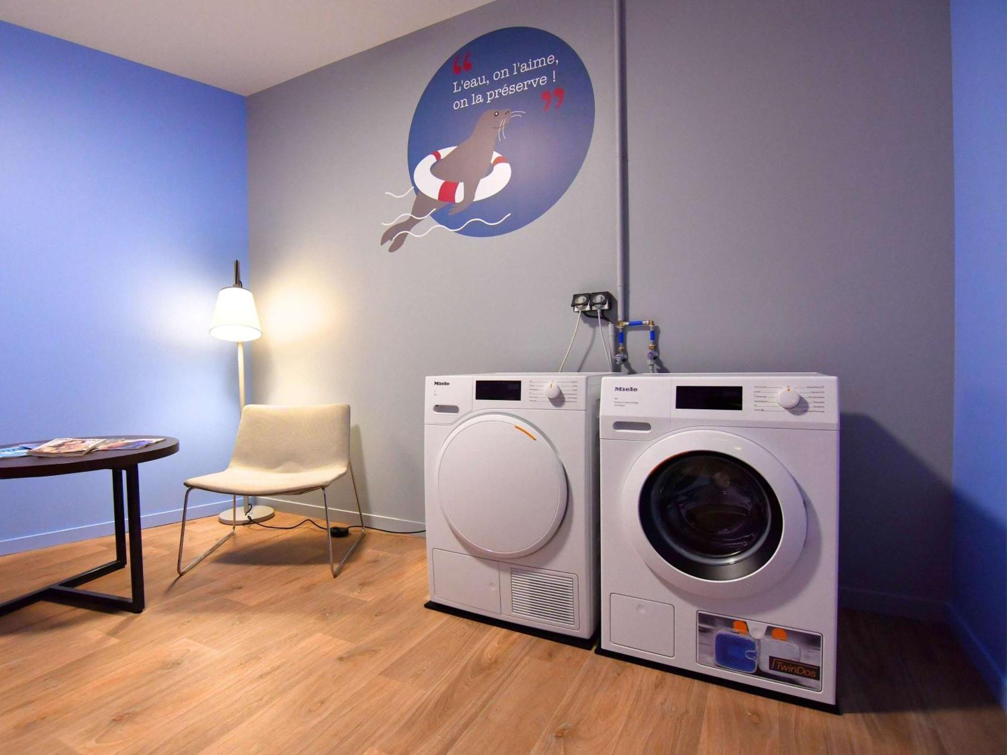 Ibis Styles Centre Port Hotel 3*