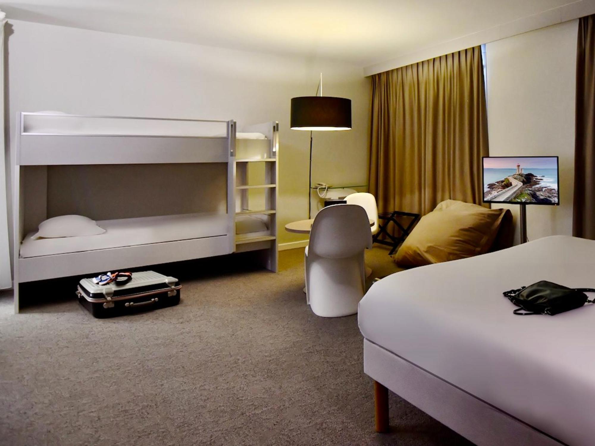 Ibis Styles Centre Port