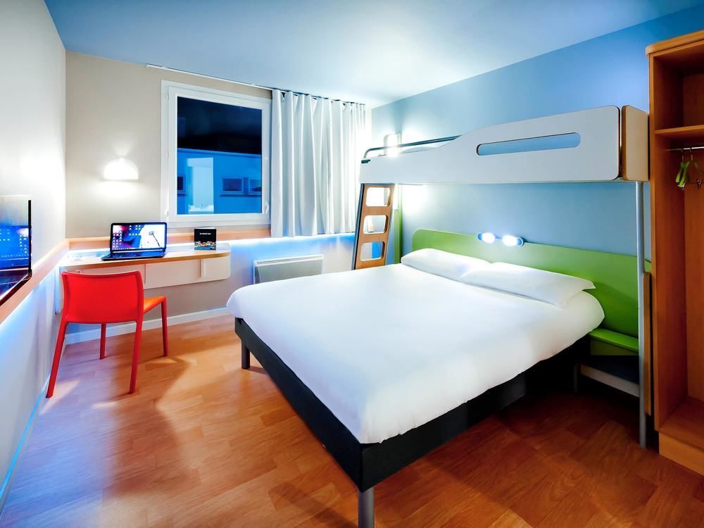 Ibis Styles Centre Port 3* Brest