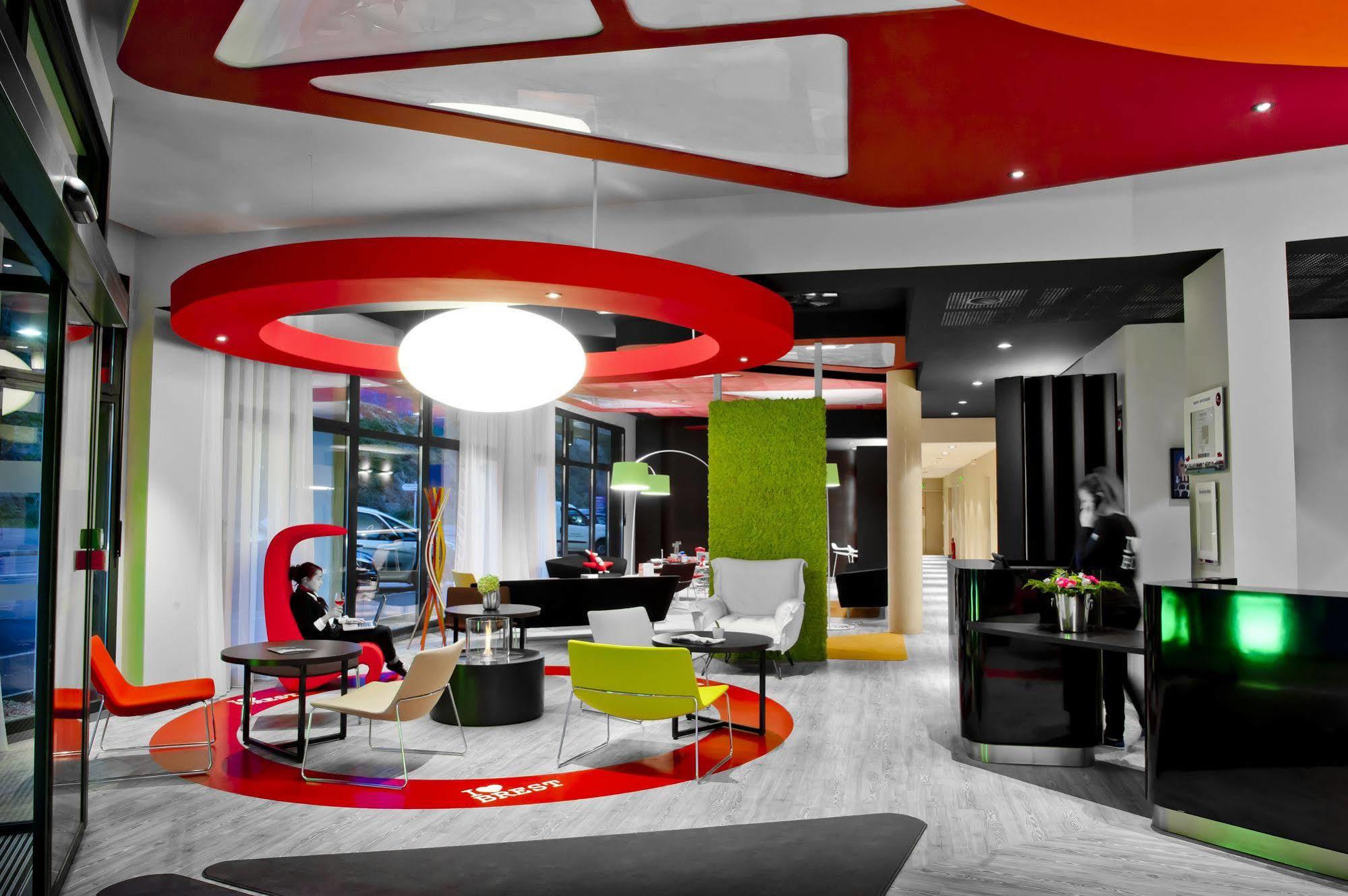 Hotel Ibis Styles Centre Port